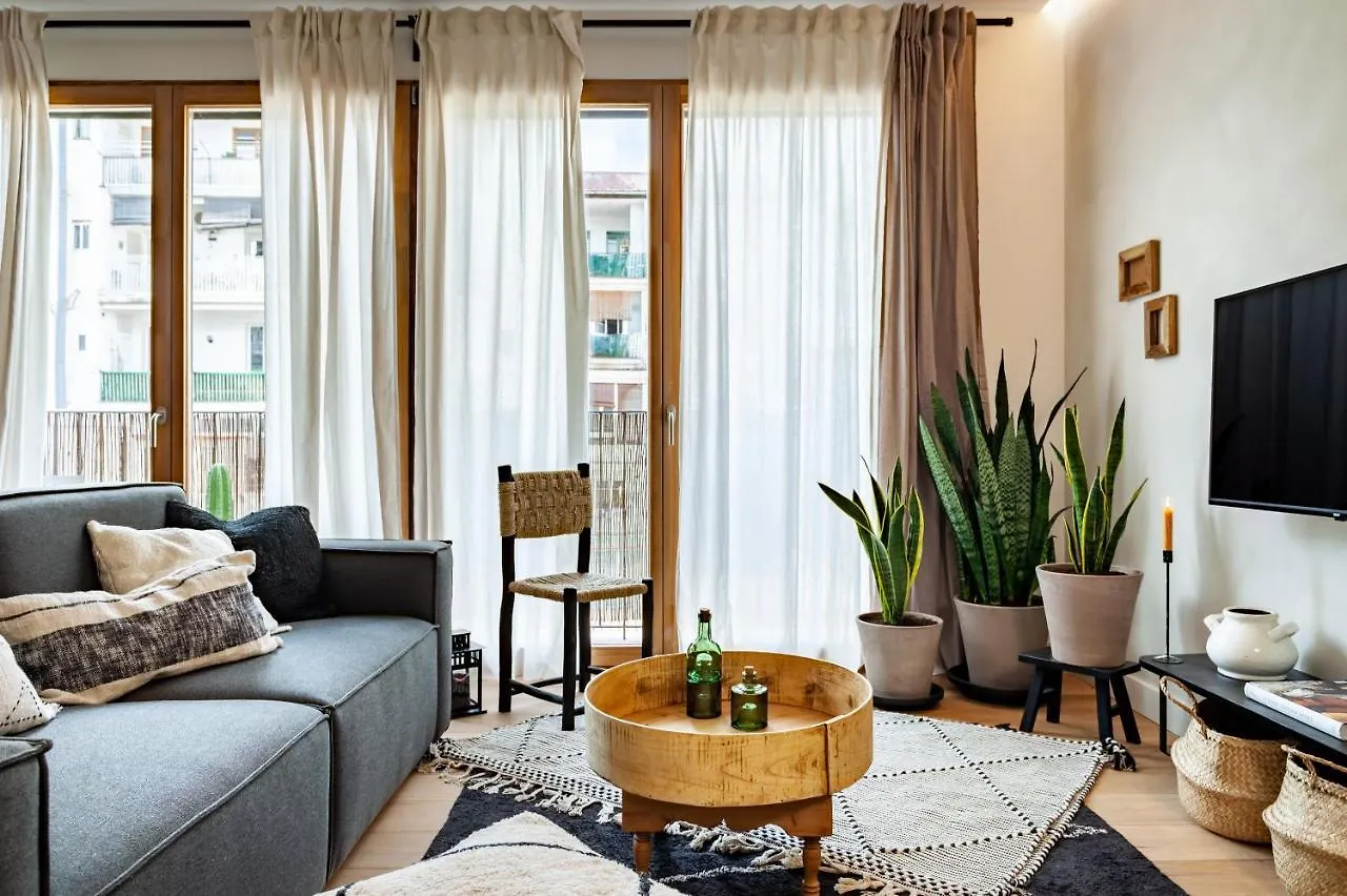 Beni - 1 Bedroom Apartment With Pool And Terrace In Gracia Barcelona