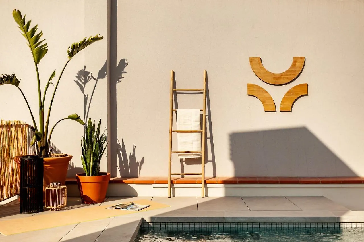 Beni - 1 Bedroom Apartment With Pool And Terrace In Gracia Barcelona