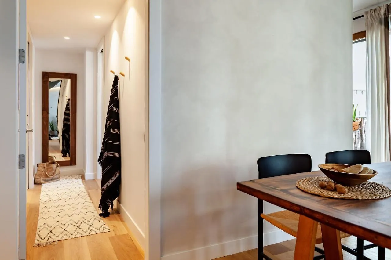 Beni - 1 Bedroom Apartment With Pool And Terrace In Gracia Barcelona Spain