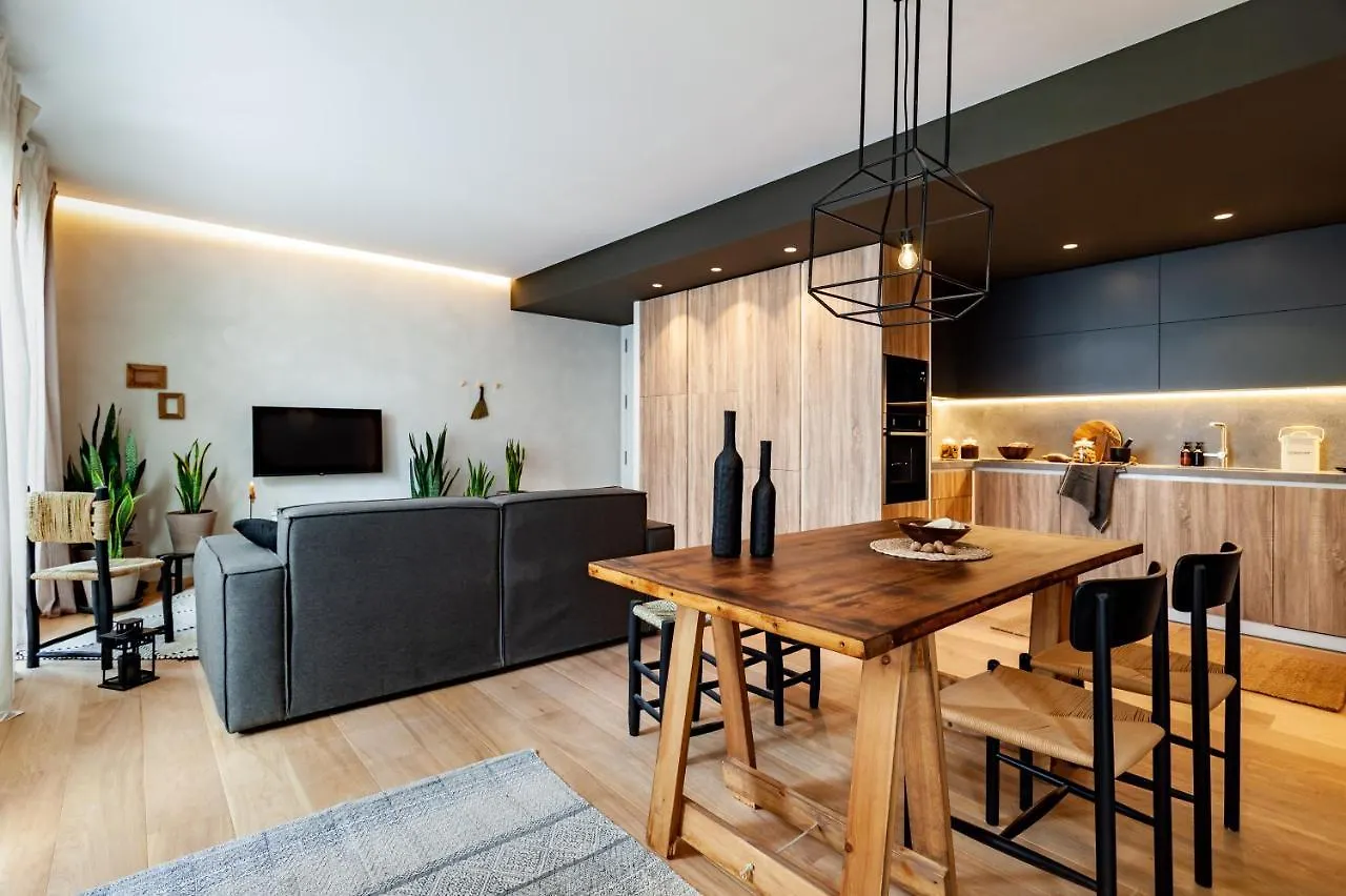Beni - 1 Bedroom Apartment With Pool And Terrace In Gracia Barcelona