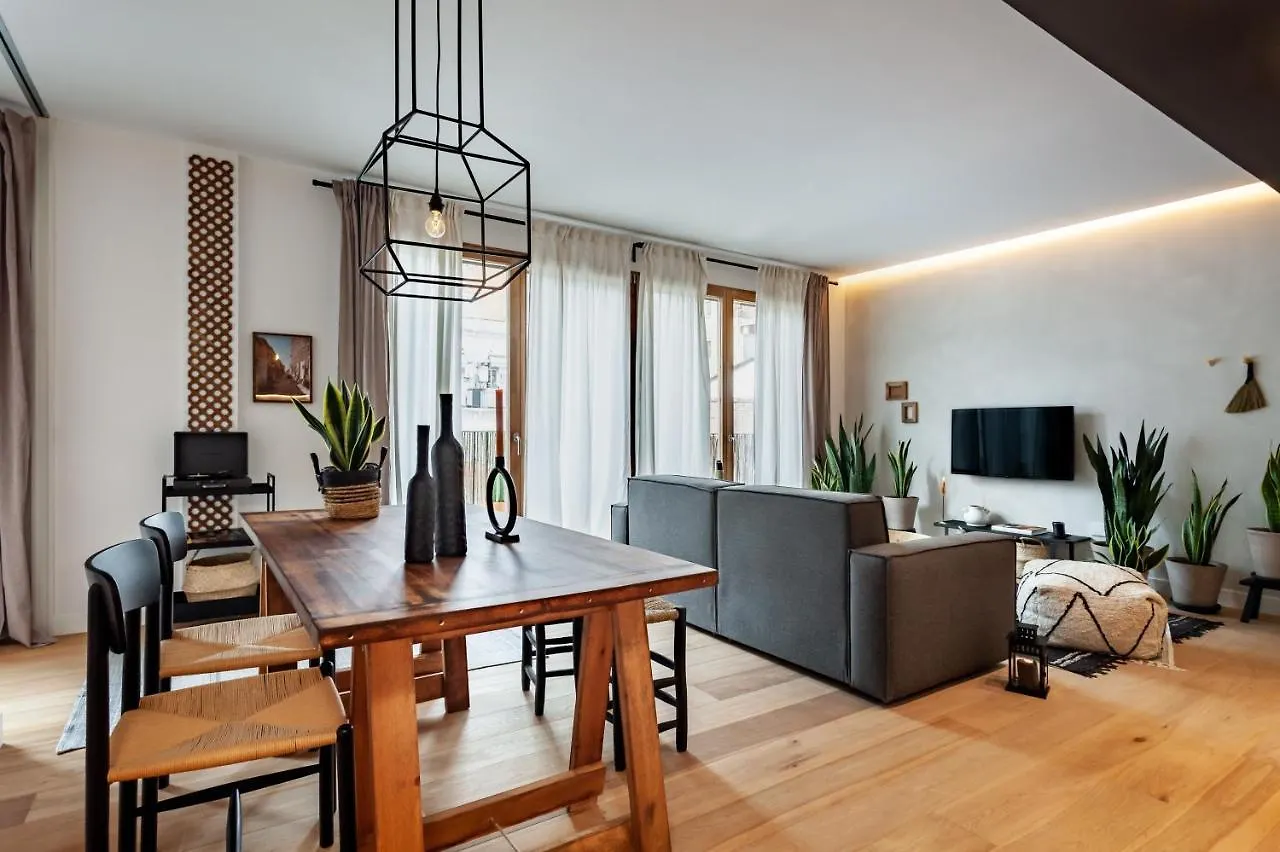 Beni - 1 Bedroom Apartment With Pool And Terrace In Gracia Barcelona