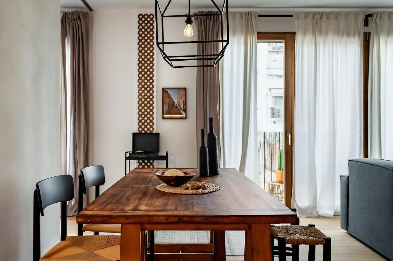 Beni - 1 Bedroom Apartment With Pool And Terrace In Gracia Barcelona